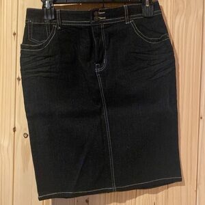 Women’s black denim skirt size 10
